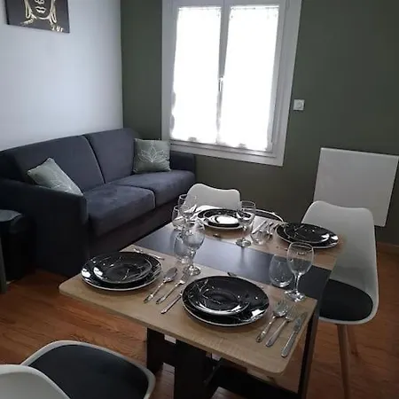 T2 Jacky Ic. /moto / Circuit 24h / Oasis /antares דירה *